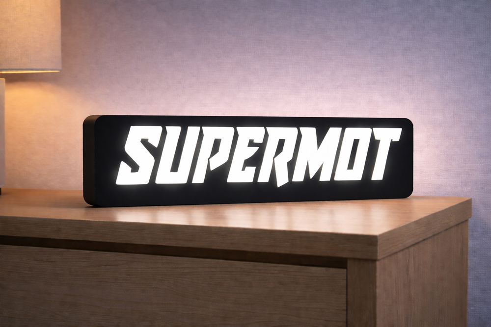 Lampe Supermot allumée — découvrir les luminaires Imprimen3D